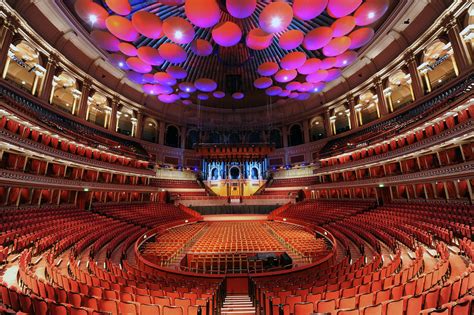 The Royal Albert Hall: Eine Reise durch Zeit und Klang!