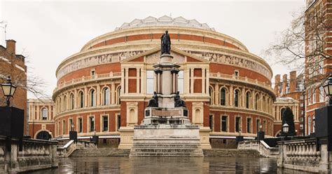 The Royal Albert Hall: Eine Reise durch Zeit und Klang!