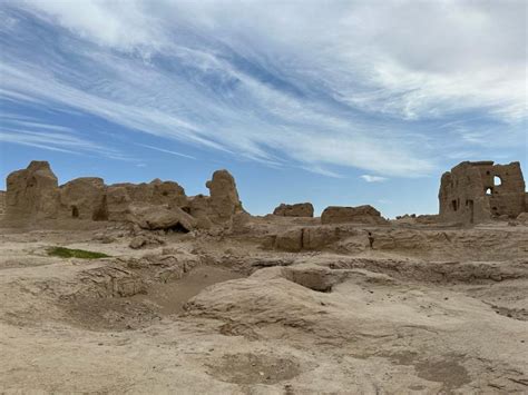 Der Jiaohe Ruinenstadt -  Ein Blick in die Vergangenheit und ein Labyrinth aus Geschichte!